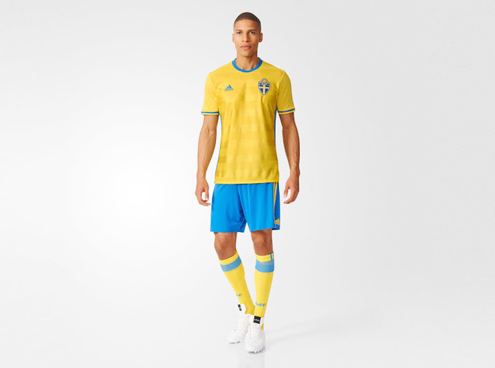 sweden-euro-2016-home-kit-61