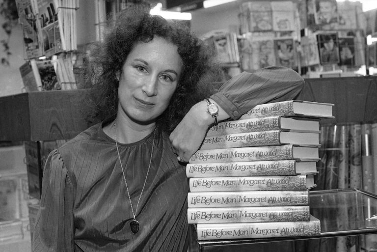La scopa di Margaret Atwood Il Post
