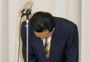 Giappone, si è dimesso Hatoyama