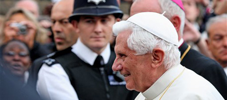 Pope Benedict XVI leaves after departing St Peter's Residence in London Saturday Sept 18, 2010. The pope is on a four-day visit to England and Scotland. (AP Photo / Chris Radburn, Pool)
