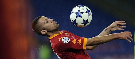 AS Roma's french midfielder Jeremy Menez controls the ball against Bayern Munich during their group E Champion's League football match on November 23, 2010 at the Olympic Stadium in Rome. AS Roma defeated Bayern Munich 3-2. AFP PHOTO / Filippo MONTEFORTE (Photo credit should read FILIPPO MONTEFORTE/AFP/Getty Images)