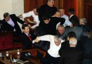 I parlamentari ucraini si picchiano ancora