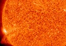 Le due eruzioni contemporanee del Sole
