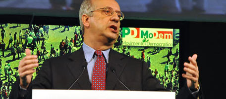 Foto LaPresse
cronaca
22-01-2011 sala congressi Lingotto Torino- italia 
Congresso modem al lingotto di Torino convocato da valter veltroni 
Nella foto veltroni durante la sua relazione