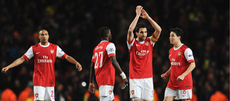 LONDON, ENGLAND - FEBRUARY 16: Cesc Fabregas (2ndR) of Arsenal applauds the fans after the UEFA Champions League round of 16 first leg match between Arsenal and Barcelona at the Emirates Stadium on February 16, 2011 in London, England. (Photo by Jasper Juinen/Getty Images) *** Local Caption *** Cesc Fabregas