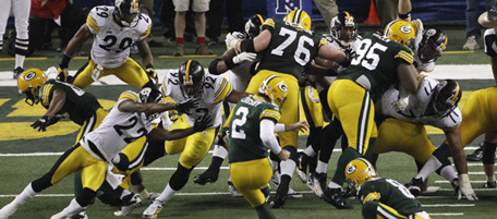 Green Bay Packers' Mason Crosby (2) kicks a field goal during the second half of the NFL Super Bowl XLV football game against the Pittsburgh Steelers Sunday, Feb. 6, 2011, in Arlington, Texas. (AP Photo/Mike Groll)
