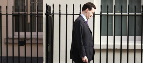 LONDON, ENGLAND - MARCH 23: Chancellor of the Exchequer George Osborne arrives in Downing Street on March 23, 2011 in London, England. The Chancellor is expected to implement further measures to tackle the United Kingdom's deficit when he presents the budget to Parliament. The UK Consumer Prices Index (CPI) annual rate of inflation has risen to 4.4%, the highest since October 2008, increasing pressure on the Bank of England to raise interest rates and slow inflation. (Photo by Peter Macdiarmid/Getty Images) *** Local Caption *** George Osborne