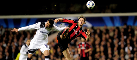 LONDON, ENGLAND - MARCH 09: Sandro (L) of Tottenham clashes with Zlatan Ibrahimovic of Milan during the UEFA Champions League round of 16 second leg match between Tottenham Hotspur and AC Milan at White Hart Lane on March 9, 2011 in London, England. (Photo by Jamie McDonald/Getty Images) *** Local Caption *** Zlatan Ibrahimovic;Sandro
