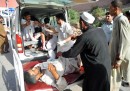 Almeno 80 morti per un attentato in Pakistan