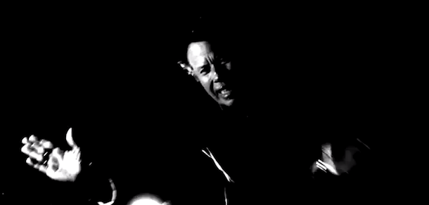 Satisfied, il nuovo video di Tom Waits