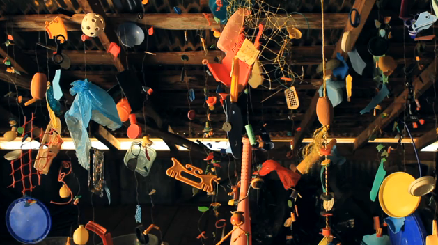 La spiaggia di plastica