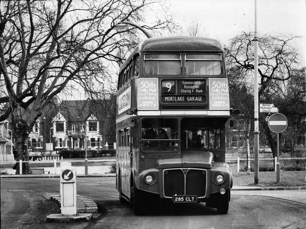 Modellino Autobus A Due Piani Londra Pressofuso Con Azione Pull Back - Foto 3