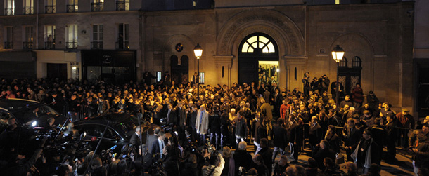 People gather in front of the Nazareth synagogue on March 19, 2012 in Paris during a psalm lecture after the today's shooting of the "Ozar Hatorah" Jewish school in the southwestern city of Toulouse. Four people (three of them children), were killed and one seriously wounded when a gunman opened fire. This is the third gun attack in a week by a man who fled on a motorbike. AFP PHOTO / BERTRAND GUAY (Photo credit should read BERTRAND GUAY/AFP/Getty Images)