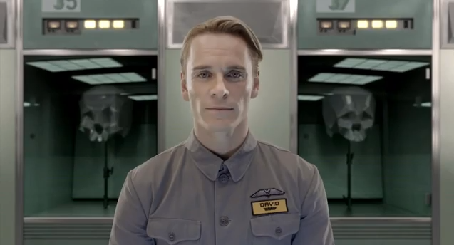 Michael Fassbender presenta l’androide David 8 per promuovere Prometheus