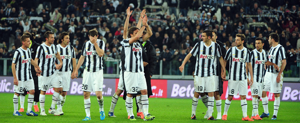 Juventus' forward Alessandro Del Piero (2D-R) and team mates celebrate their victory during the Italian Serie A football match Juventus against Lazio on April 11, 2012 in Juventus stadium. AFP PHOTO / OLIVIER MORIN (Photo credit should read OLIVIER MORIN/AFP/Getty Images)