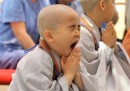Foto di bambini buddisti, in Corea del Sud