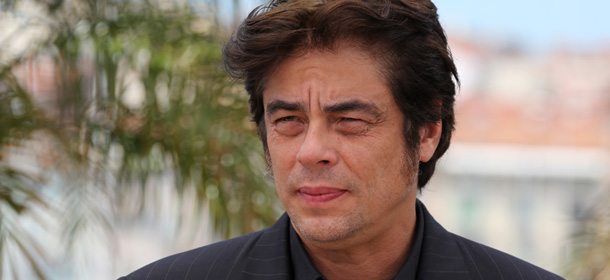 US director Benicio Del Toro poses during the photocall of "7 Dias en la Habana" presented in the Un Certain Regard selection at the 65th Cannes film festival on May 23, 2012 in Cannes. AFP PHOTO / LOIC VENANCE (Photo credit should read LOIC VENANCE/AFP/GettyImages)