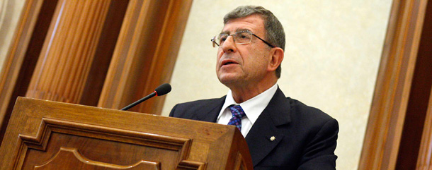 Niente regole AgCom sul copyright