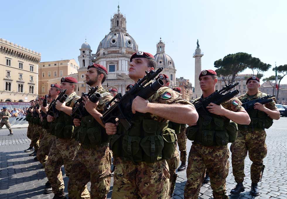 Французские войска в одессе. Армия Италии. Войска Италии. Современная армия Италии. Итальянские вооруженные силы.