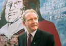 L'ex comandante dell'IRA stringerà la mano a Elisabetta II