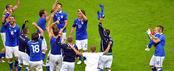 Italian players celebrate after winning the Euro 2012 football championships semi-final match Germany vs Italy on June 28, 2012 at the National Stadium in Warsaw. AFP PHOTO / GABRIEL BOUYS (Photo credit should read GABRIEL BOUYS/AFP/GettyImages)
