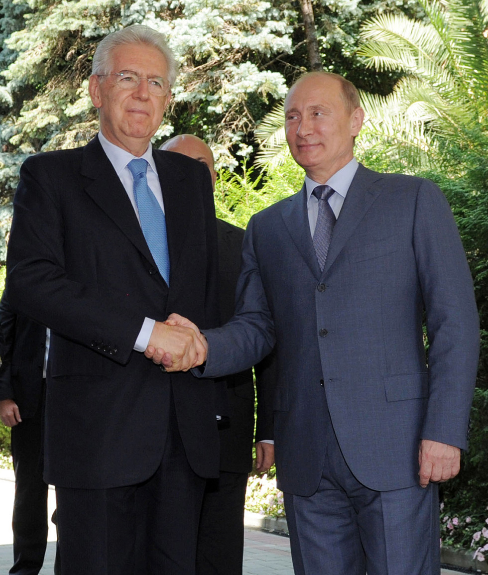 Con il presidente russo Vladimir Putin

(AP Photo/RIA-Novosti, Alexei Druzhinin, Presidential Press Service)