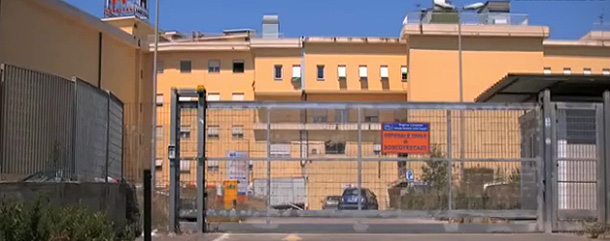 La storia della neonata morta a Napoli