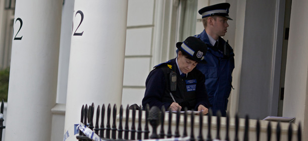 British Police Community Support Officers are pictured outside the London home of Hans Kristian Rausing and his wife Eva on July 10, 2012. British police were on Wednesday investigating the mysterious death of Eva Rausing, wife of the heir to the Tetra Pak packaging fortune, after arresting a man reported to be her husband. AFP PHOTO / Andrew Cowie (Photo credit should read Andrew Cowie/AFP/GettyImages)