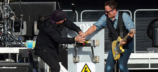 Le foto di Springsteen con l’interruttore a Dublino