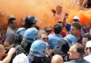 Proteste e scontri oggi a Taranto