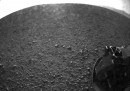 La prima foto di Curiosity su Marte