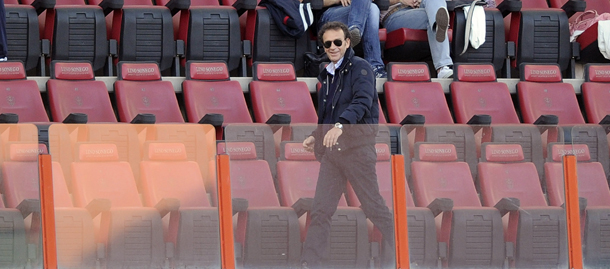TRIESTE, ITALY &#8211; APRIL 28: Massimo Cellino (C), President of Cagliari during the Serie A match between Cagliari Calcio and AC Chievo Verona at Stadio Nereo Rocco on April 28, 2012 in Trieste, Italy. (Photo by Claudio Villa/Getty Images)
