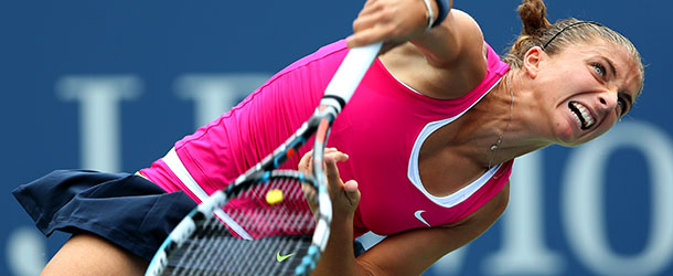 NEW YORK, NY - SEPTEMBER 05: Sara Errani of Italy serves to Roberta Vinci of Italy during their women's singles quarterfinal match on Day Ten of the 2012 US Open at USTA Billie Jean King National Tennis Center on September 5, 2012 in the Flushing neighborhood of the Queens borough of New York City. (Photo by Clive Brunskill/Getty Images)