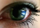 No, Facebook non pubblica i vostri messaggi privati