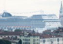 Critiche dal mondo alle grandi navi a Venezia