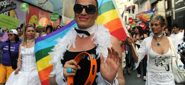 Turkish homosexuals march during the Gay Pride Parade march on Istiklal Avenue in Istanbul, on June 27, 2010. AFP PHOTO / MUSTAFA OZER (Photo credit should read MUSTAFA OZER/AFP/Getty Images)
