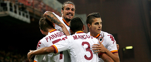 GENOA, ITALY &#8211; OCTOBER 21: Pablo Daniel Osvaldo of AS Roma celebrates with team-mates after scoring a goal during the Serie A match between Genoa CFC and AS Roma at Stadio Luigi Ferraris on October 21, 2012 in Genoa, Italy. (Photo by Gabriele Maltinti/Getty Images)
