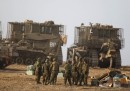 Esercito israeliano sul confine di Gaza