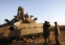 Esercito israeliano sul confine di Gaza