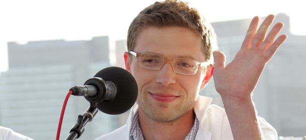 NEW YORK, NY &#8211; May 29: Science writer and contributer to Radio Lab, Jonah Lehrer attends the &#8220;You and Your Irrational Brain&#8221; panel discussion at Water Taxi Beach in Long Island City in conjunction with the World Science Festival on May 29, 2008 in New York City. (Photo by Thos Robinson/Getty Images for World Science Festival)
