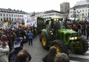 Bruxelles, protesta dei produttori di latte