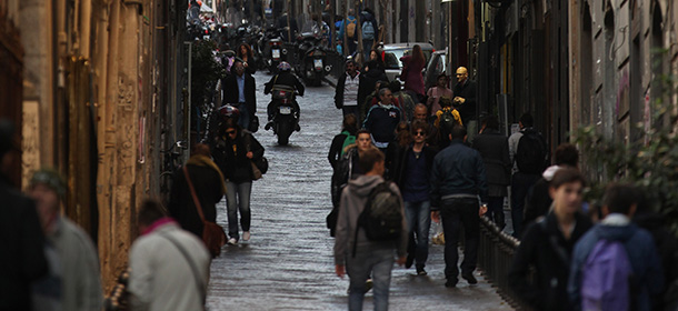 “Napoli è sull’orlo del fallimento”