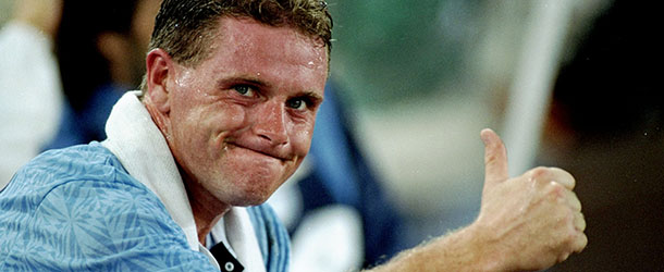 1992: Paul Gascoigne of Lazio gives the thumbs up sign during his debut match. Mandatory Credit: Mike Hewitt/Allsport