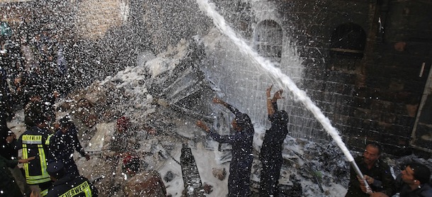 Le foto dell’aereo militare precipitato in Yemen