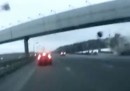 Perché i russi filmano la strada?