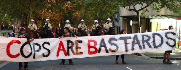 Il ragazzo malmenato dalla polizia al gay pride di Sydney