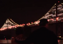 Il Bay Bridge, luminoso