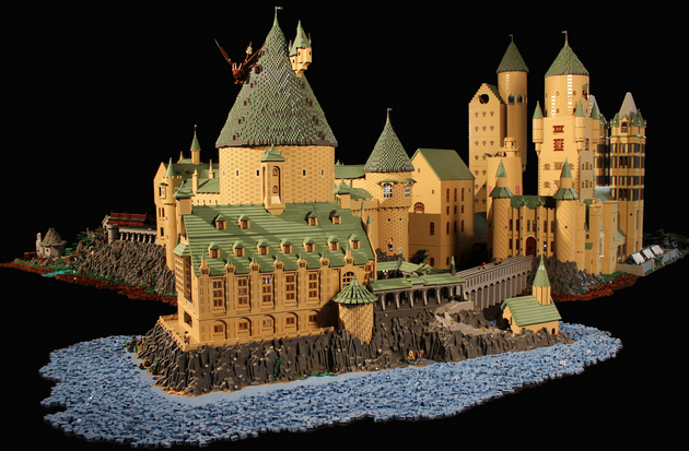 Hogwarts, fatta con 400.000 pezzi di Lego