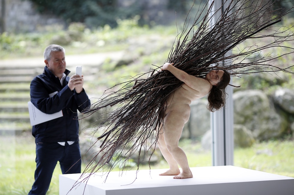 La mostra di Ron Mueck a Parigi Il Post