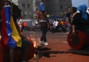 Proteste e scontri a Caracas